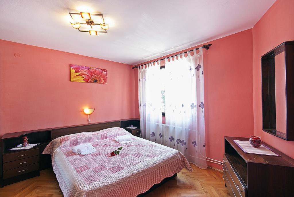 Apartments Elda Rovinj Oda fotoğraf